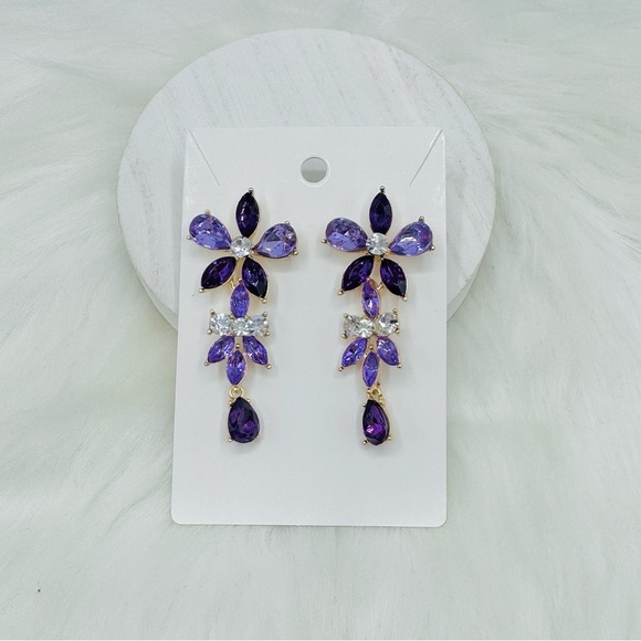 Shades of Purple Retro Floral Dangle long Earrings - Picture 3 of 3